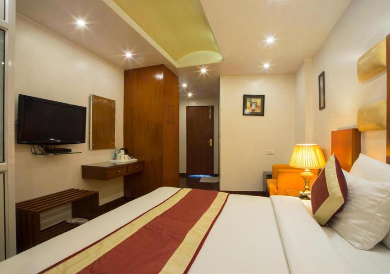 Hotel Palm Do'R - 02 Mins From New Delhi Railway Station Екстериор снимка