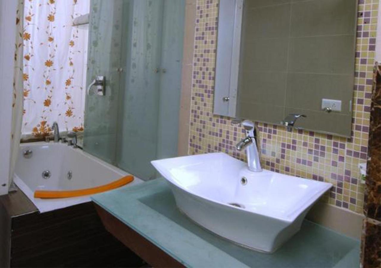 Hotel Palm Do'R - 02 Mins From New Delhi Railway Station Екстериор снимка