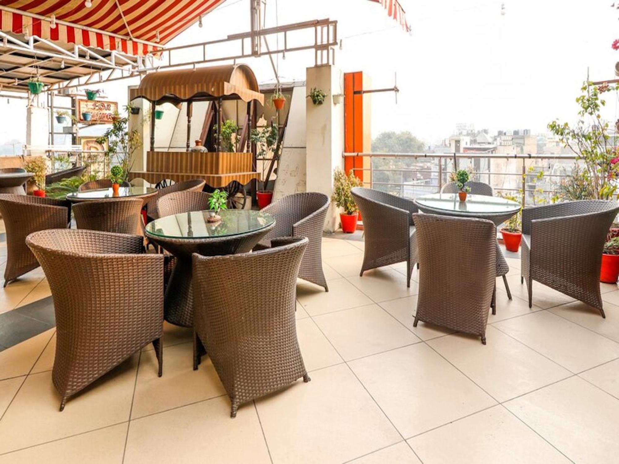 Hotel Palm Do'R - 02 Mins From New Delhi Railway Station Екстериор снимка