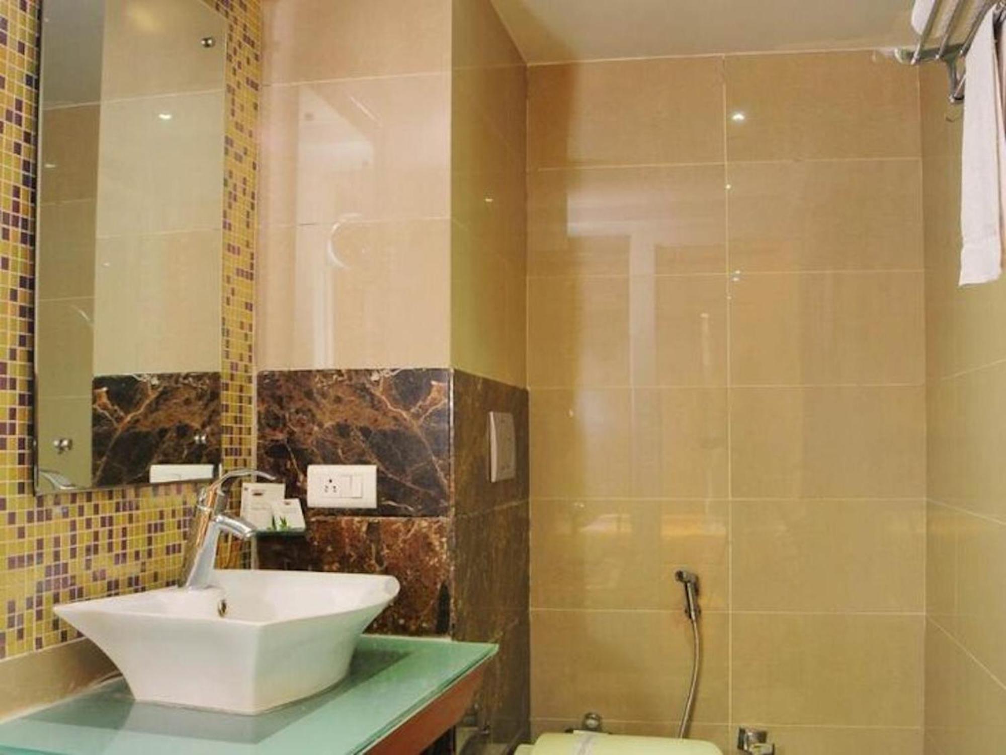 Hotel Palm Do'R - 02 Mins From New Delhi Railway Station Екстериор снимка