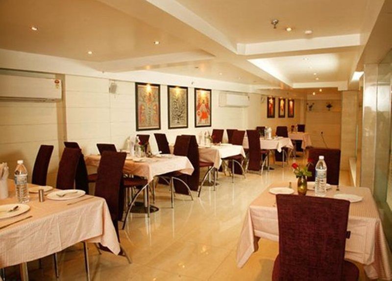 Hotel Palm Do'R - 02 Mins From New Delhi Railway Station Екстериор снимка